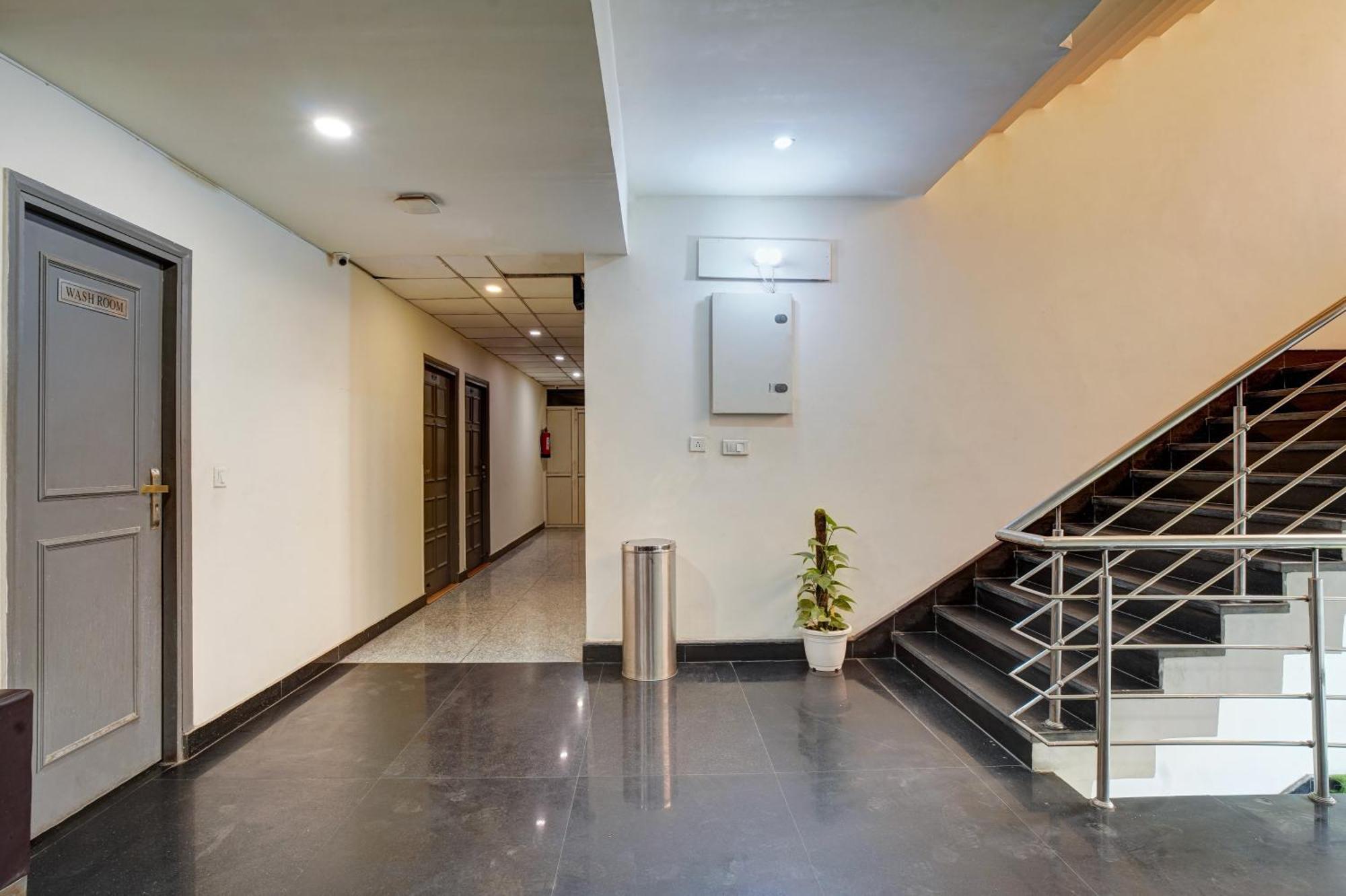 Hotel Noida Express Exterior foto