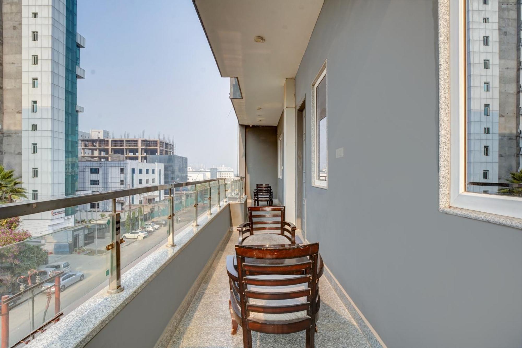 Hotel Noida Express Exterior foto