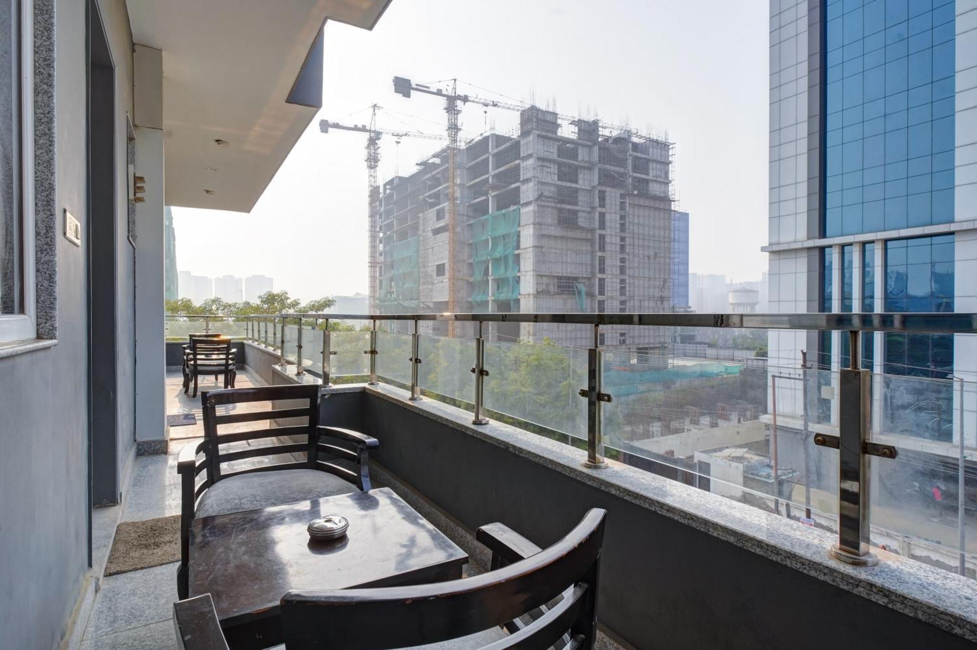 Hotel Noida Express Exterior foto